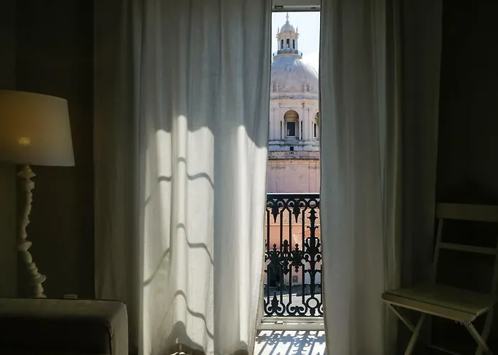 Glamorous And Alfama Riverview Apartman *