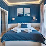 Glamorous And Alfama Riverview