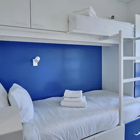 Glamorous And Alfama Riverview Apartment